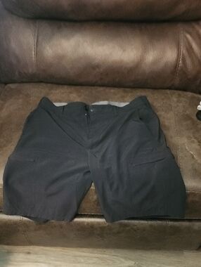 Felina Black Men's Cargo Shorts with Side Pockets